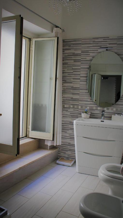 B E B La Fontana Del Carmine Apartment Lucera Bagian luar foto